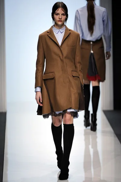 Look 24
